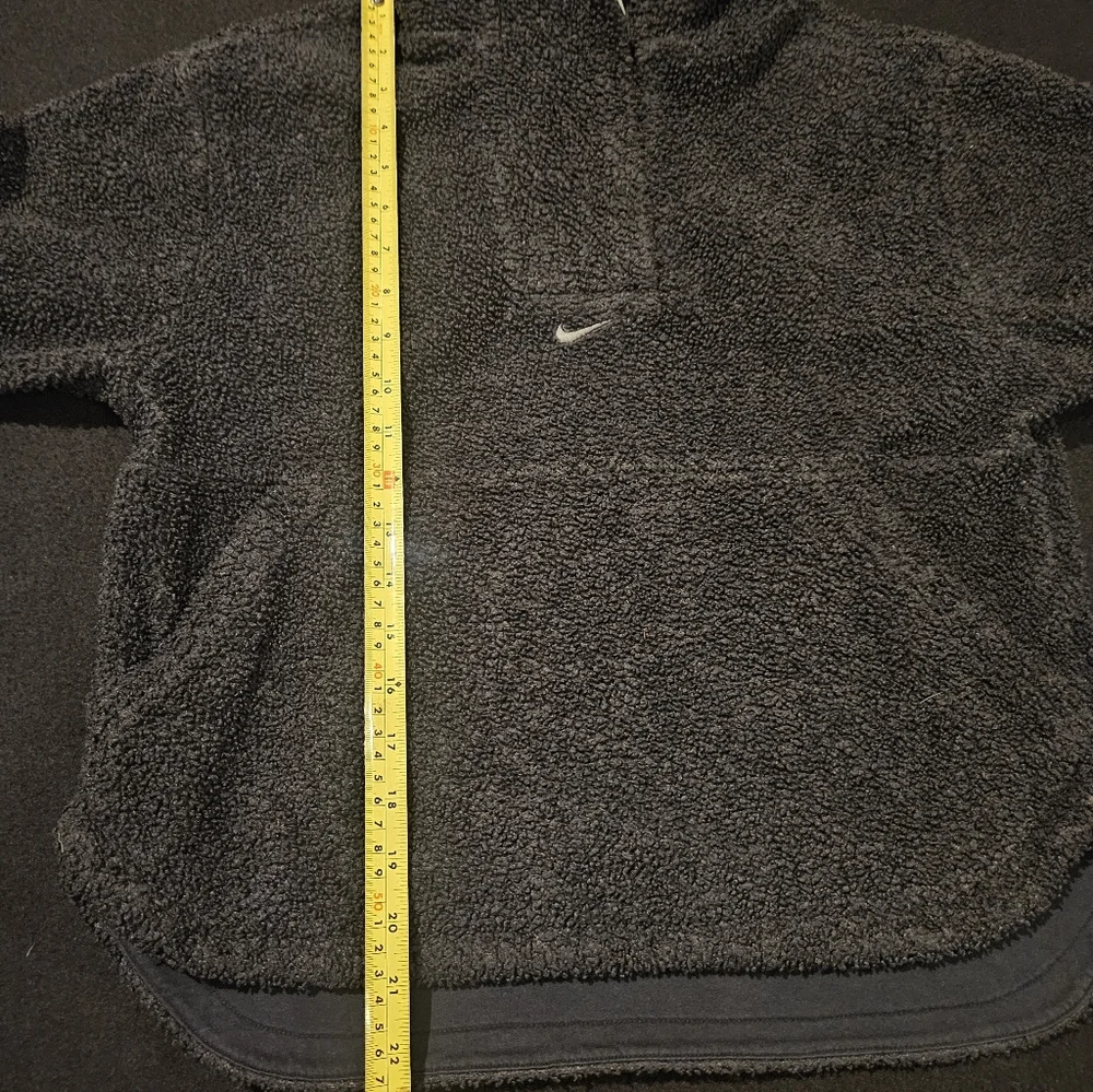 Nike High-Pile Fleece Big Kids' (Girls') Therma-FIT Training Jacket‎ - Sz M